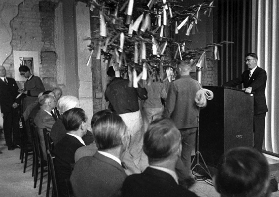 Weihnachten 1945 im BKA mit Bundeskanzler Leopold Figl